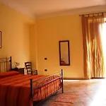 Lo Sparviero 3* Gerace