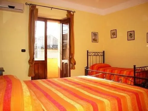 Lo Sparviero 住宿加早餐酒店 3*