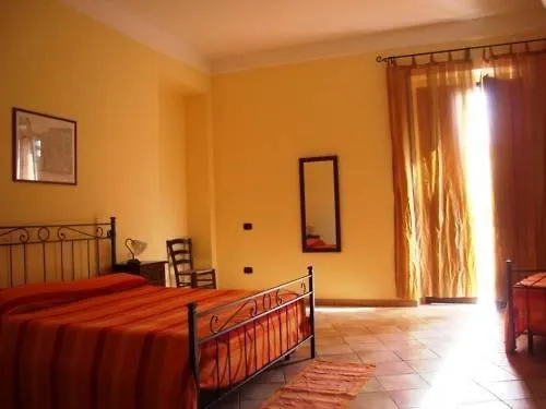 Lo Sparviero 3* Gerace